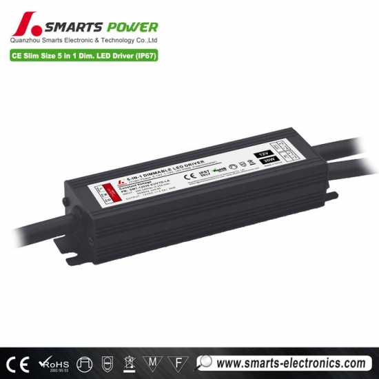 Pilote LED 5 en 1 à intensité variable 12 V 36 W